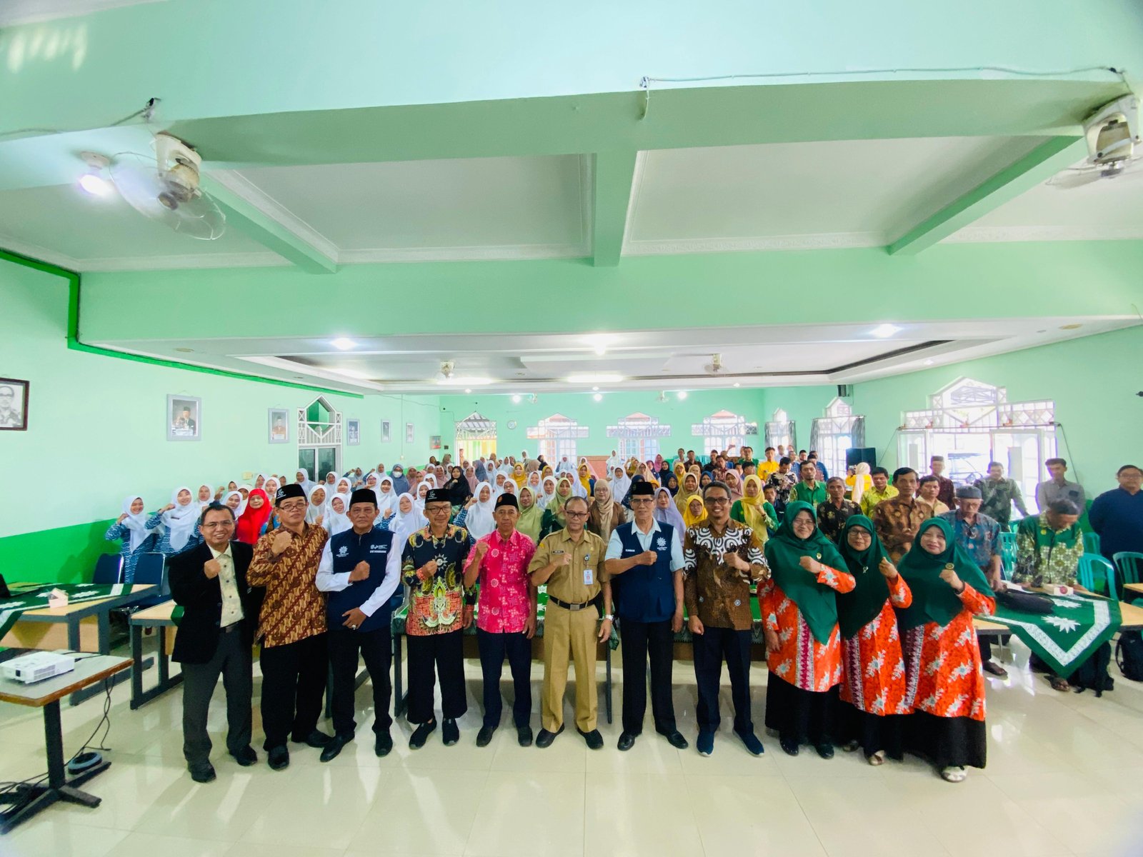 Bertepatan dengan Hari Ibu, Muhammadiyah Kebumen Gelar Sosialisasi LBH AP dan Seminar Hukum
