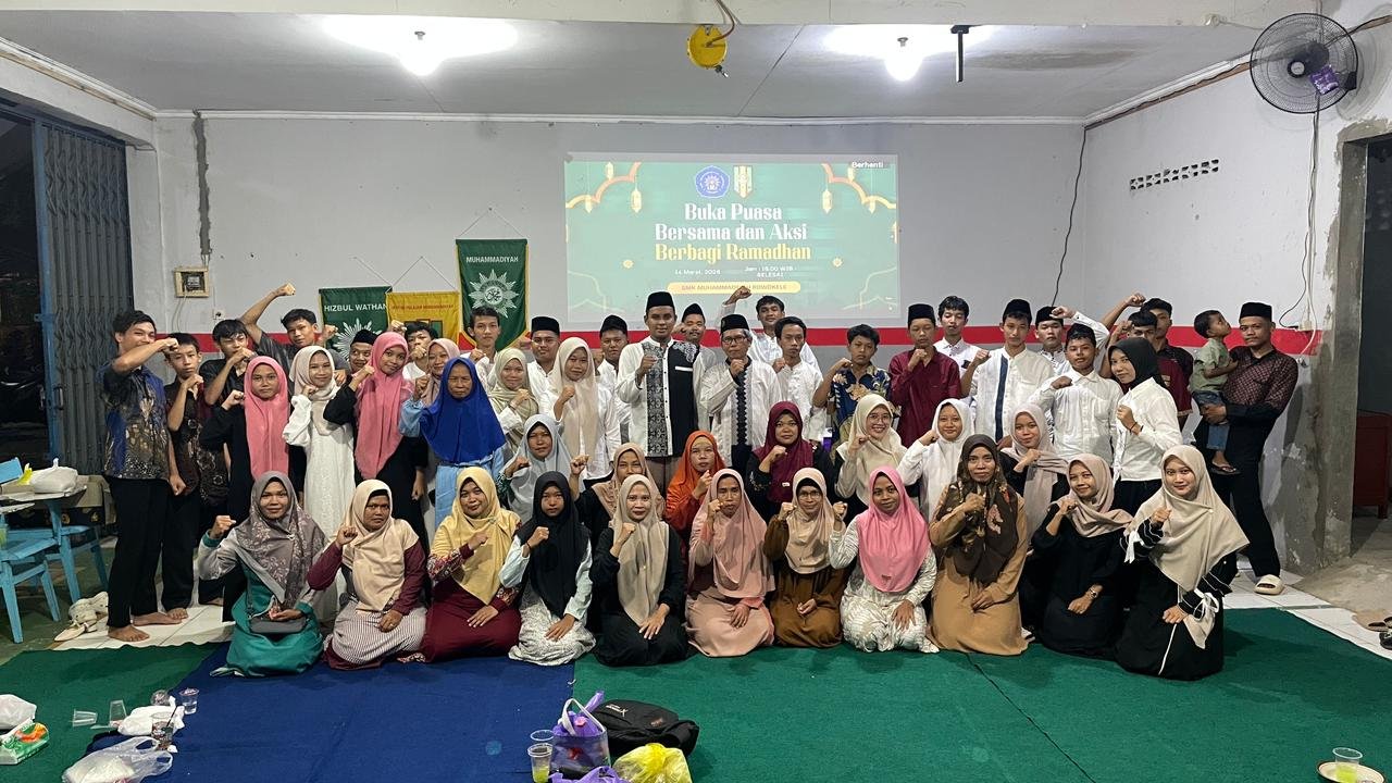 SMK Muhammadiyah Rowokele Pererat Ukhuwah lewat Buka Bersama