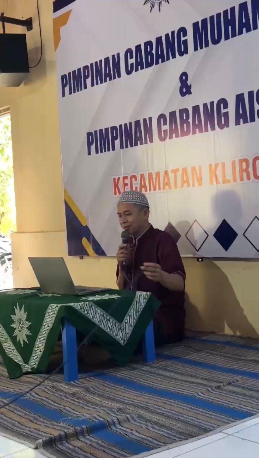 Kajian Ahad Ke-4 PCM Klirong Tekankan Nilai Sabar dan Syukur