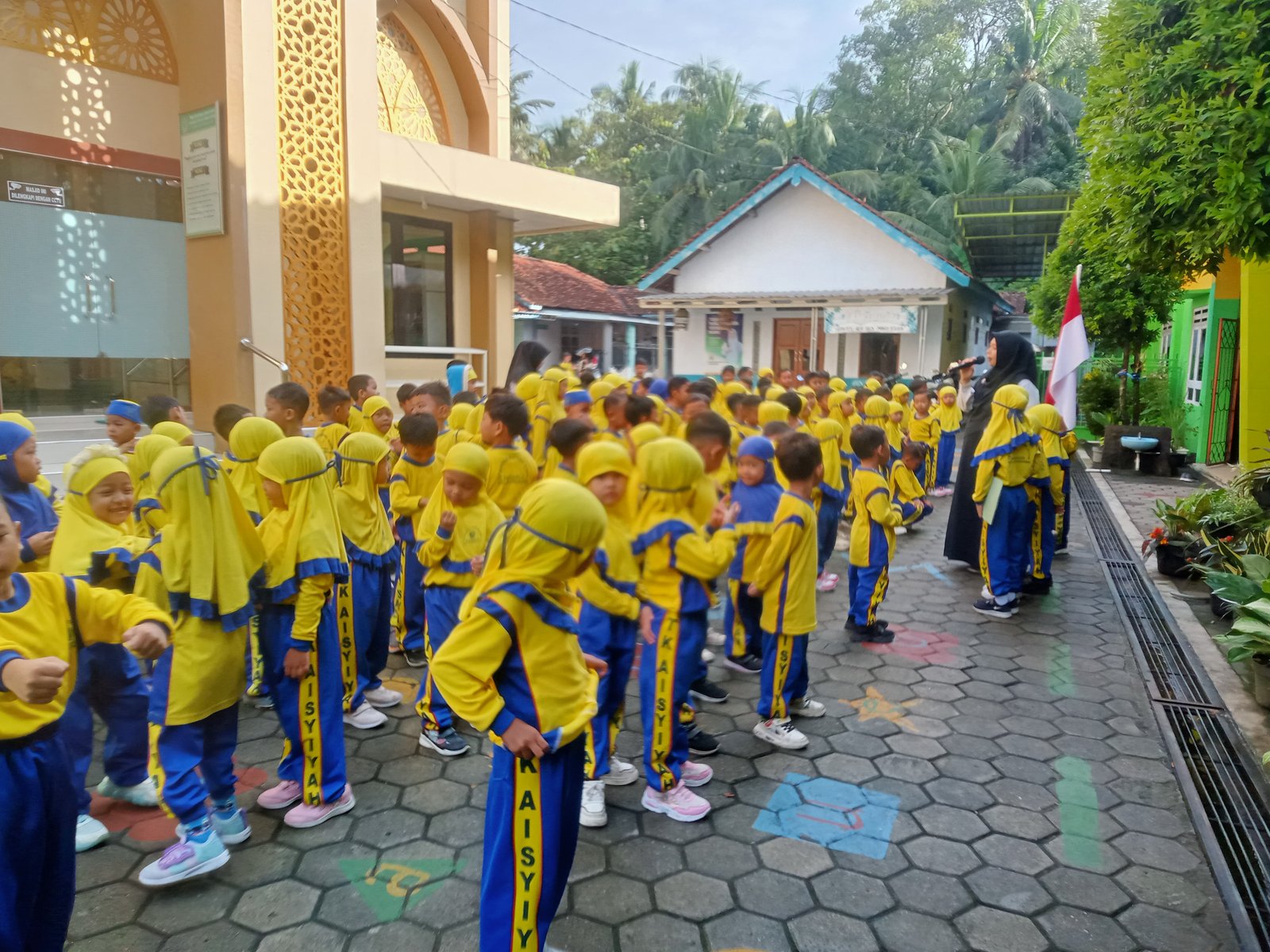 PERINGATAN HARDIKNAS, UPACARA BERLANGSUNG TERTIB DAN PENUH MAKNA